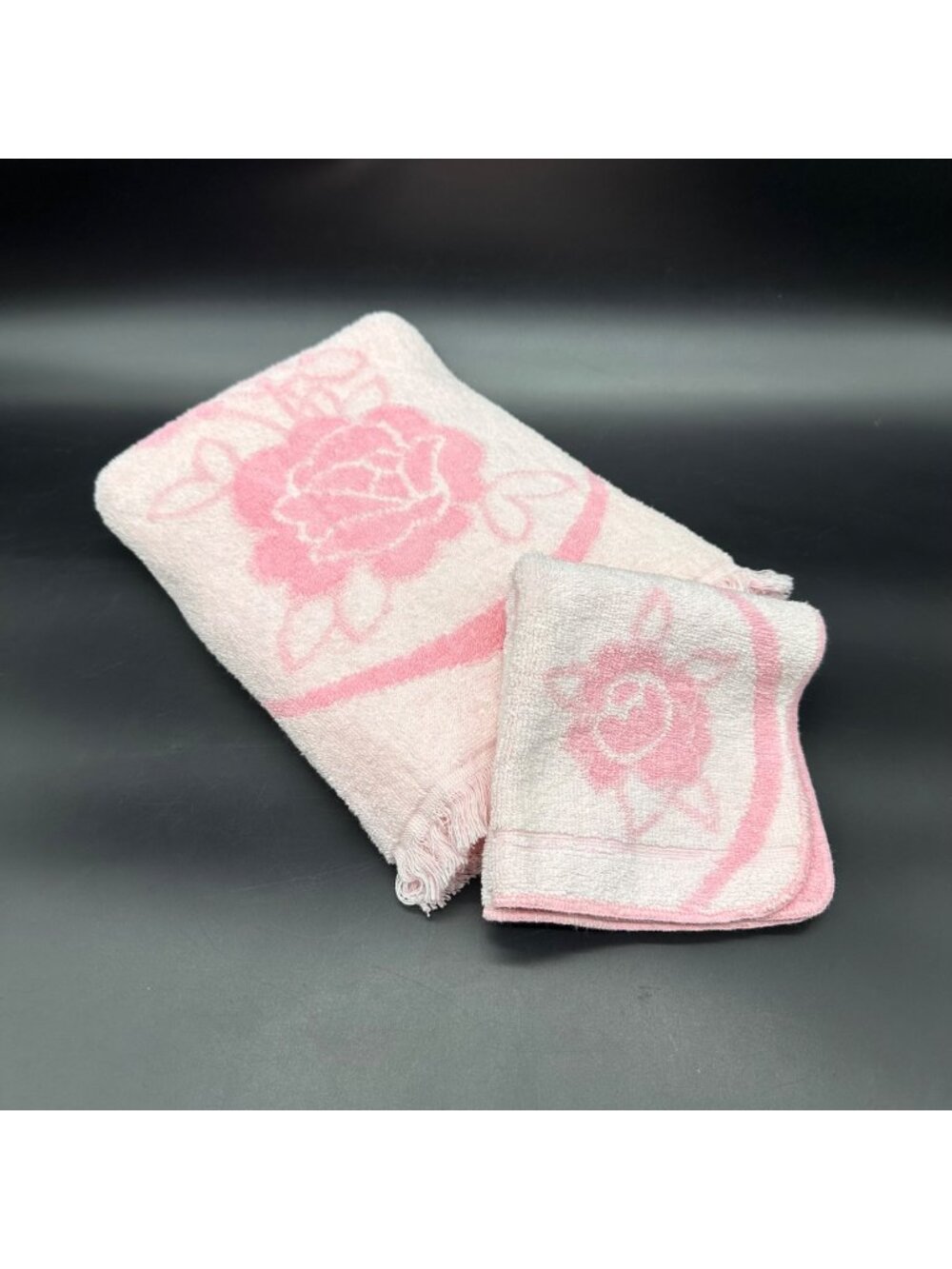 Vintage Bath Towel Washcloth Set Floral Pink Rose Flowers Cottage Romantic Retro